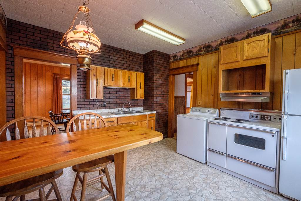 652 Mill Street Sheldon, VT 05483 - Photo 7 of 32
