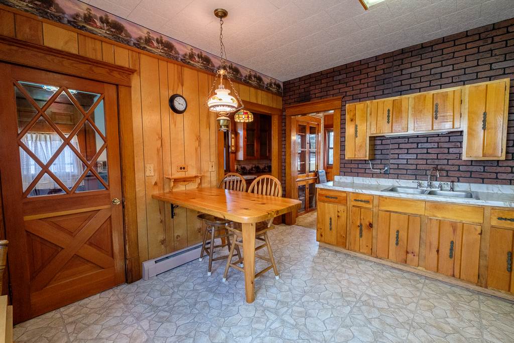 652 Mill Street Sheldon, VT 05483 - Photo 8 of 32