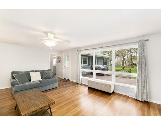 30 Franklin Road Hanover, MA 02339 - Photo 4 of 25 Gallery Image 4