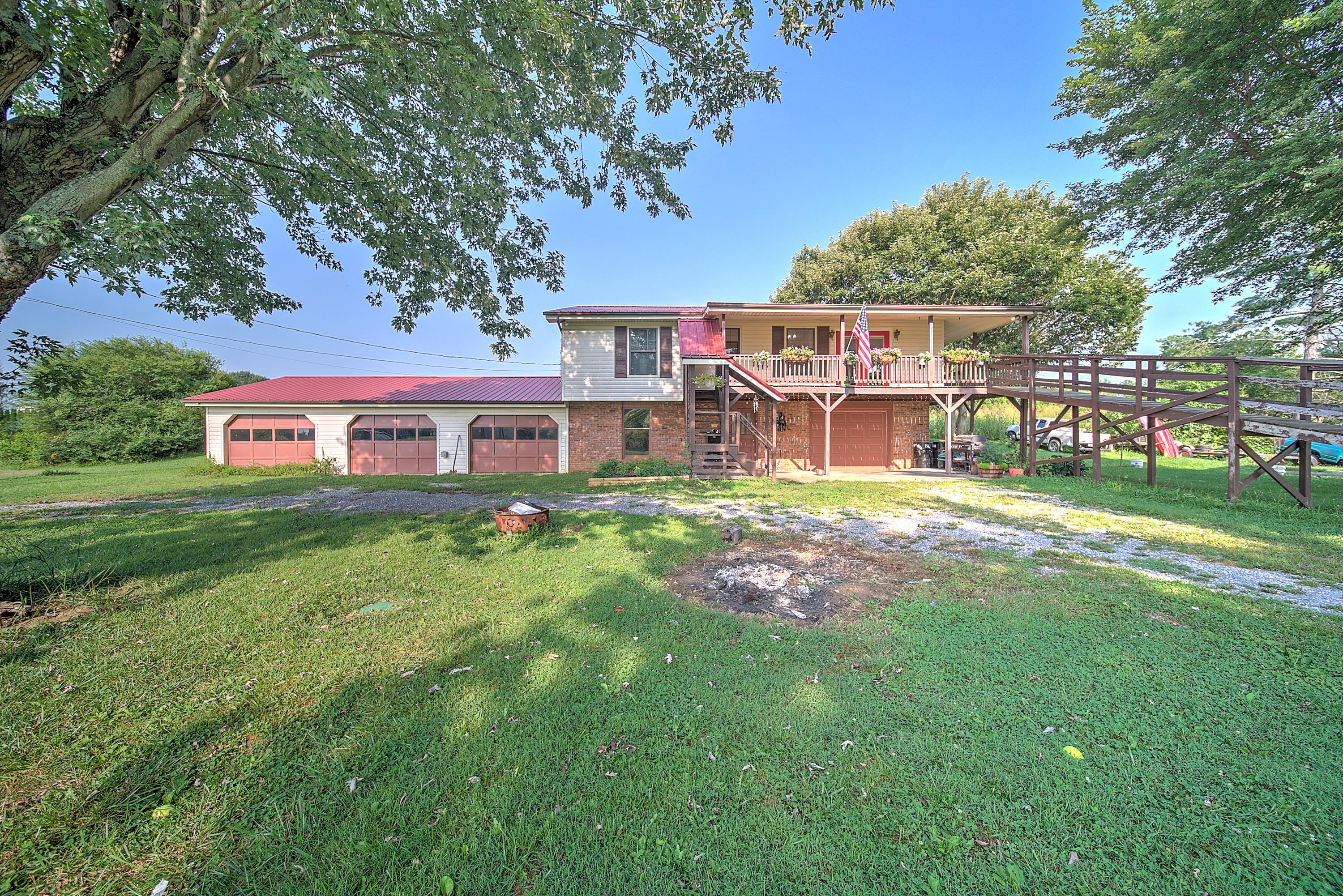 71 Chickadee Rd