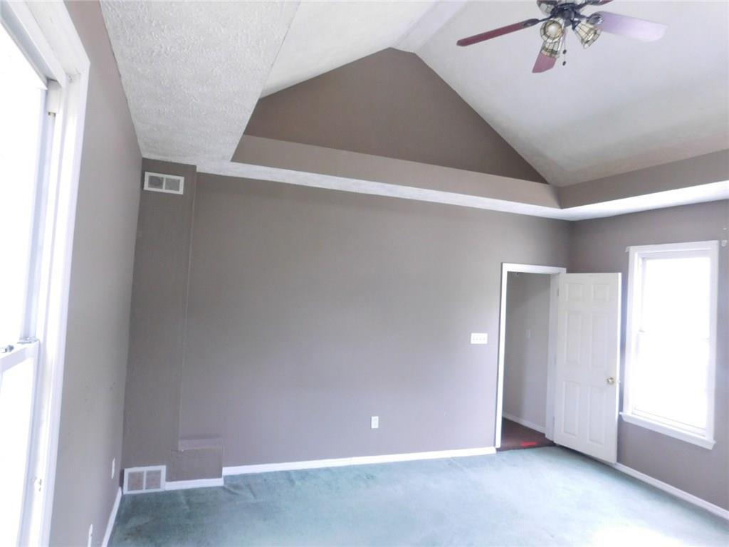 105 Soose Road Pittsburgh, PA 15209 - Photo 5 of 9 Gallery Image 5