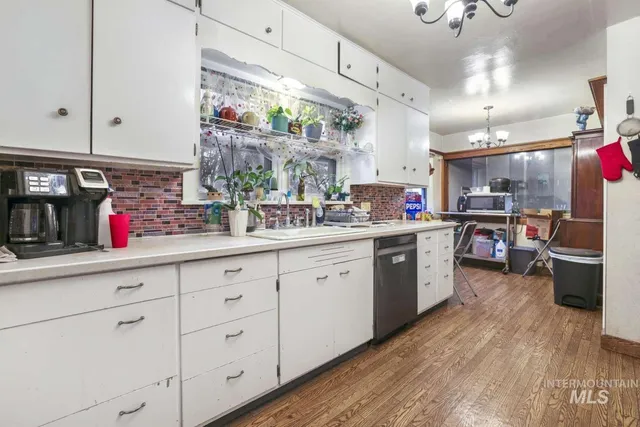 $394,500 | 203 9th Avenue East, Twin Falls, ID 83301