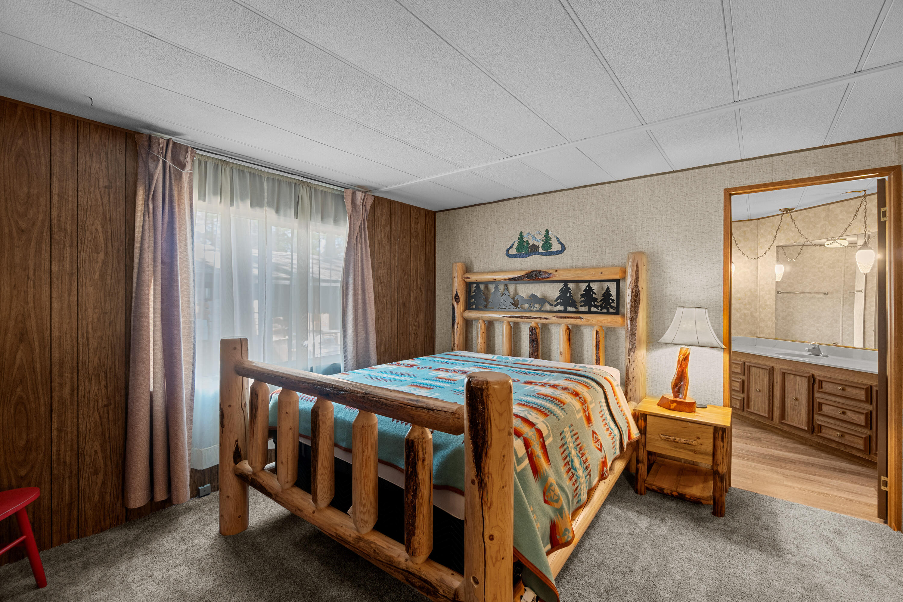 60960 Ridge Drive Bend, OR 97702 - Photo 16 of 35 25-print-Riley Visuals-25