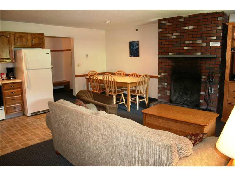 280 Skiway Road, Unit MBIIC Newry, ME 04261 - Photo 5 of 12 Living Room.