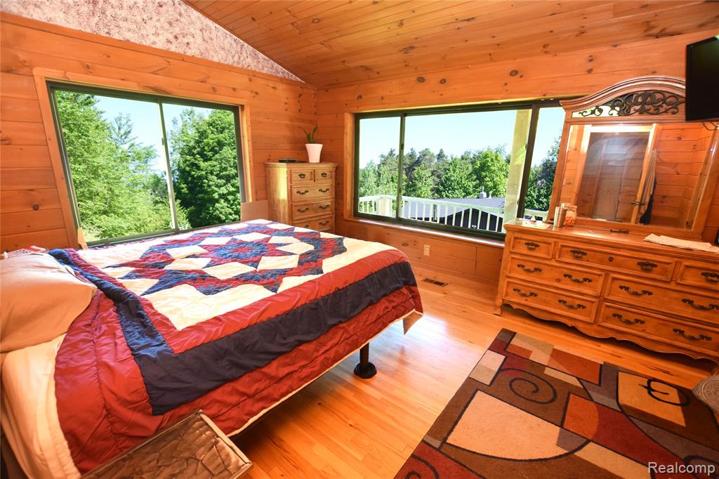 5298 Clear Lake Road North Branch, MI 48461 - Photo 11 of 44