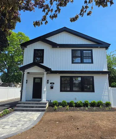 $1,188,000 | 149 Fendale Street, Franklin Square, NY 11010