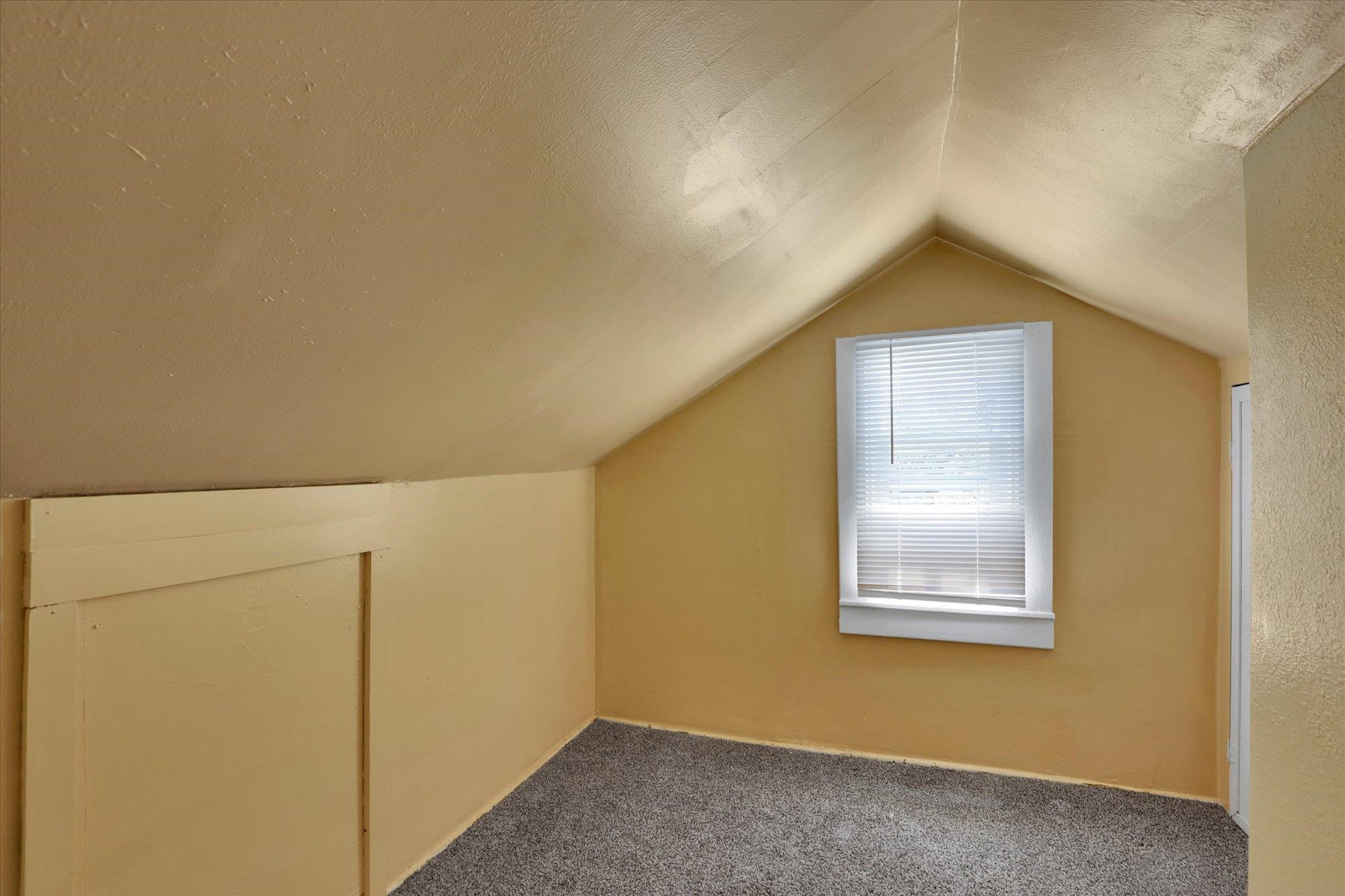 726 East Rockwell Avenue Spokane, WA 99207 - Photo 12 of 41