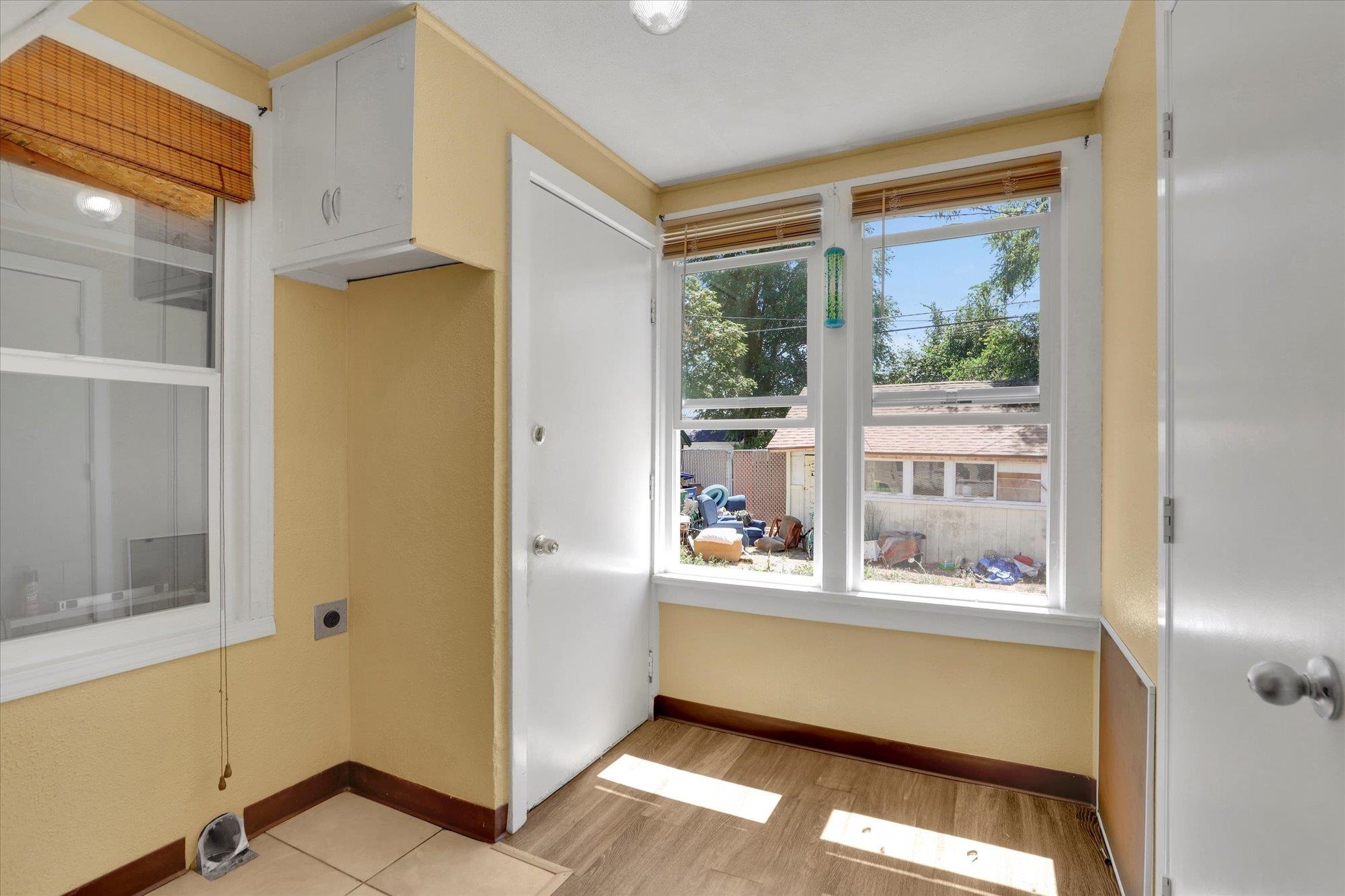 726 East Rockwell Avenue Spokane, WA 99207 - Photo 14 of 41