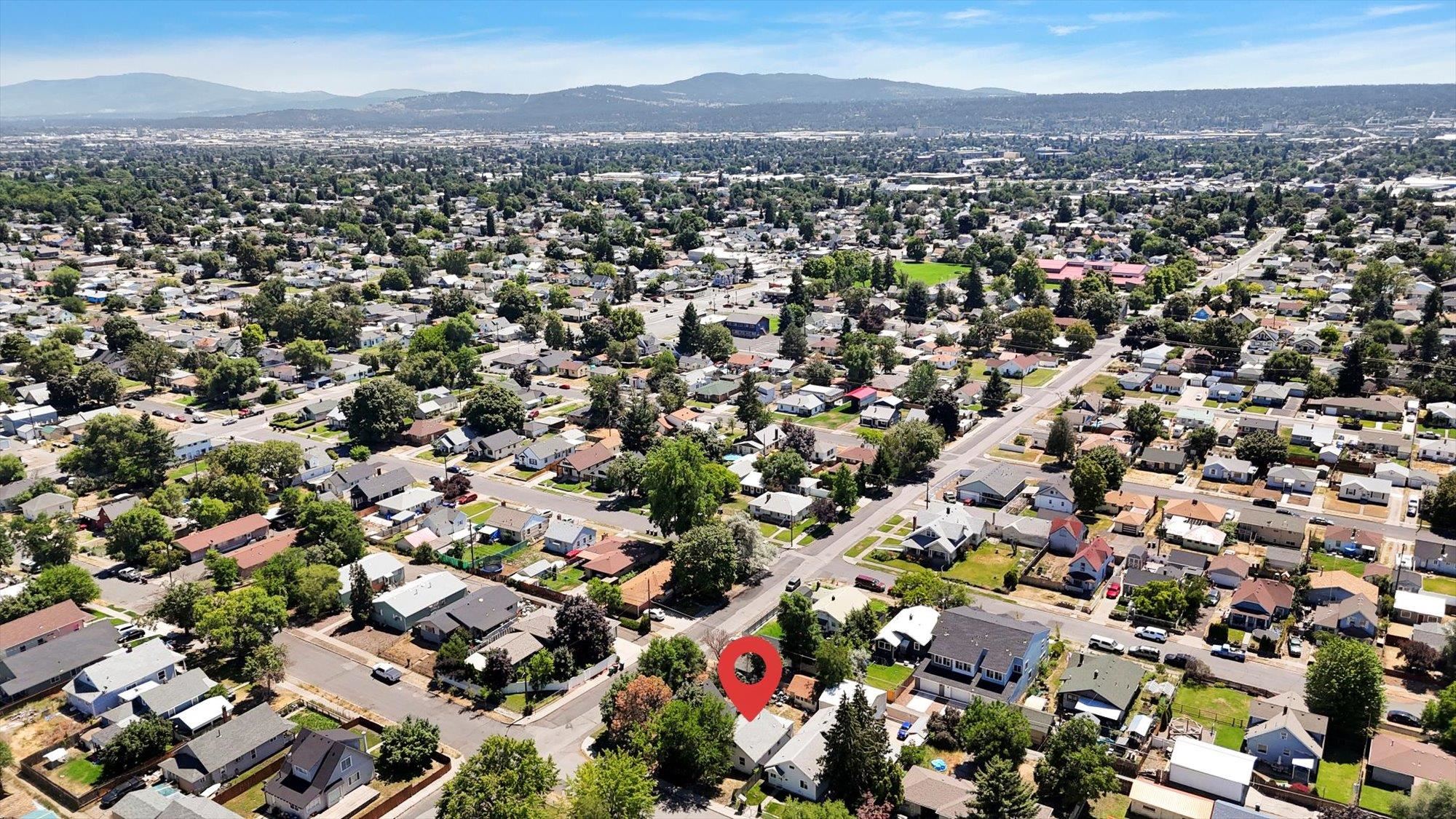 726 East Rockwell Avenue Spokane, WA 99207 - Photo 29 of 41