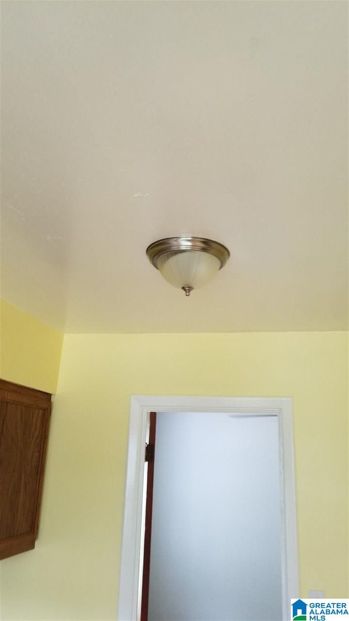 849 Center Way Southwest Birmingham, AL 35211 - Photo 16 of 22