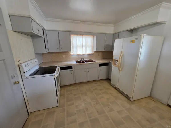 $55,000 | 121 West 9th Street, Mount Vernon, IN 47620