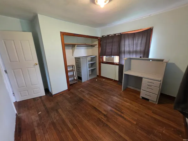 $55,000 | 121 West 9th Street, Mount Vernon, IN 47620