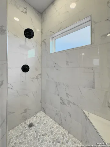 $419,999 | 105 Merion Lane, La Vernia, TX 78121