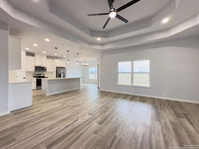 $419,999 | 105 Merion Lane, La Vernia, TX 78121