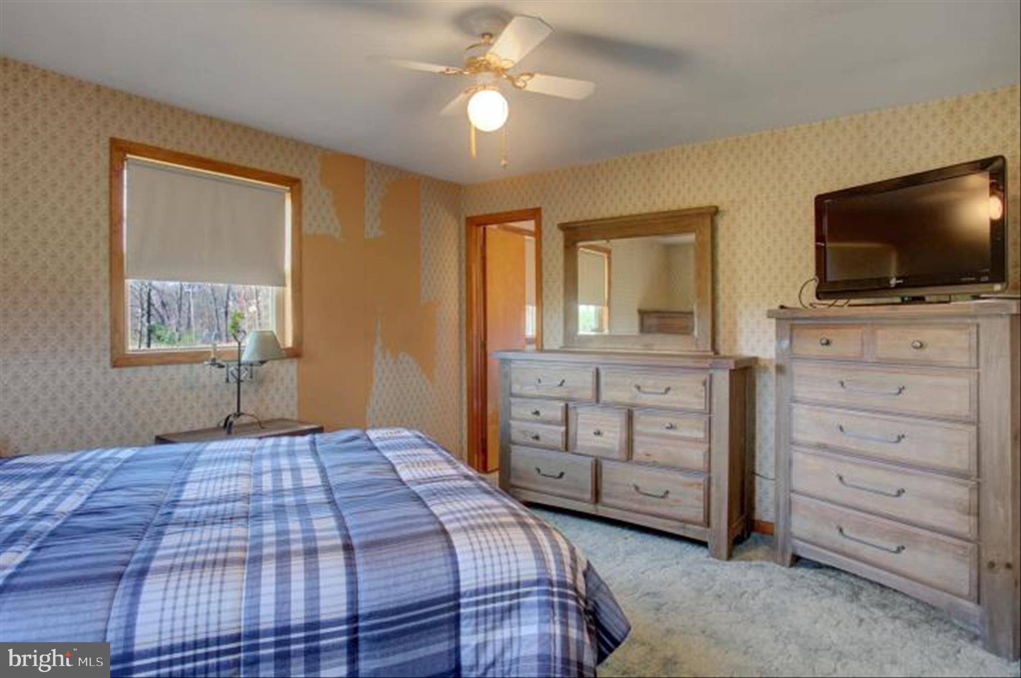 1000 Sawmill Road Warfordsburg, PA 17267 - Photo 16 of 37 Primary/Bedroom 1