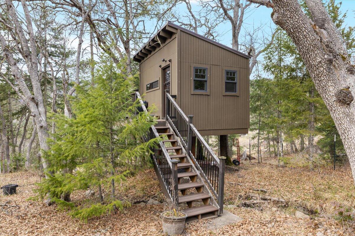 1203 Tyler Creek Road Ashland, OR 97520 - Photo 15 of 29 Tree House