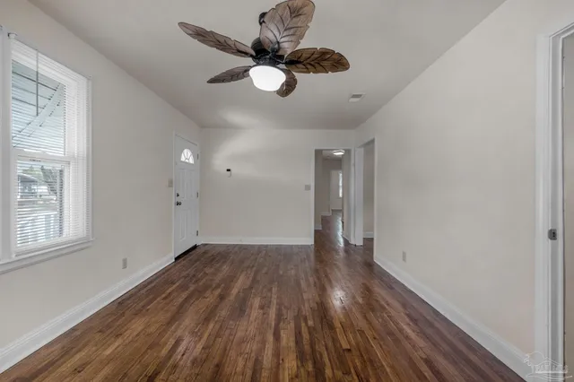 $2,000 | 303 Southeast Gilliland Road, Pensacola, FL 32507