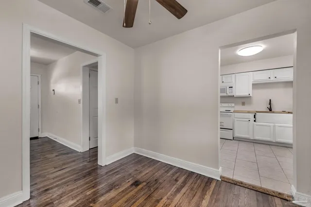 $1,950 | 303 Southeast Gilliland Road, Pensacola, FL 32507