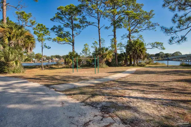 $1,950 | 303 Southeast Gilliland Road, Pensacola, FL 32507