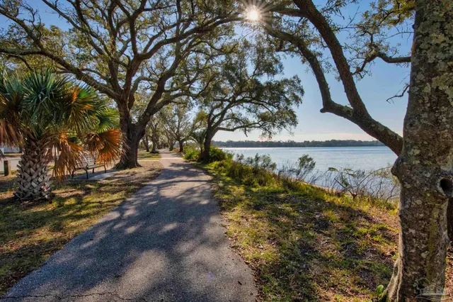 $1,950 | 303 Southeast Gilliland Road, Pensacola, FL 32507