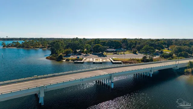 $1,950 | 303 Southeast Gilliland Road, Pensacola, FL 32507