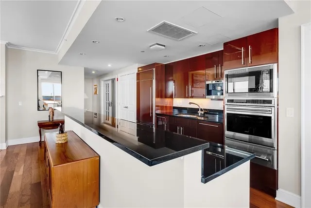 $786,000 | 1 Tower Drive, Unit 1106, Portsmouth, RI 02871