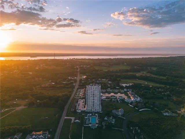 $786,000 | 1 Tower Drive, Unit 1106, Portsmouth, RI 02871