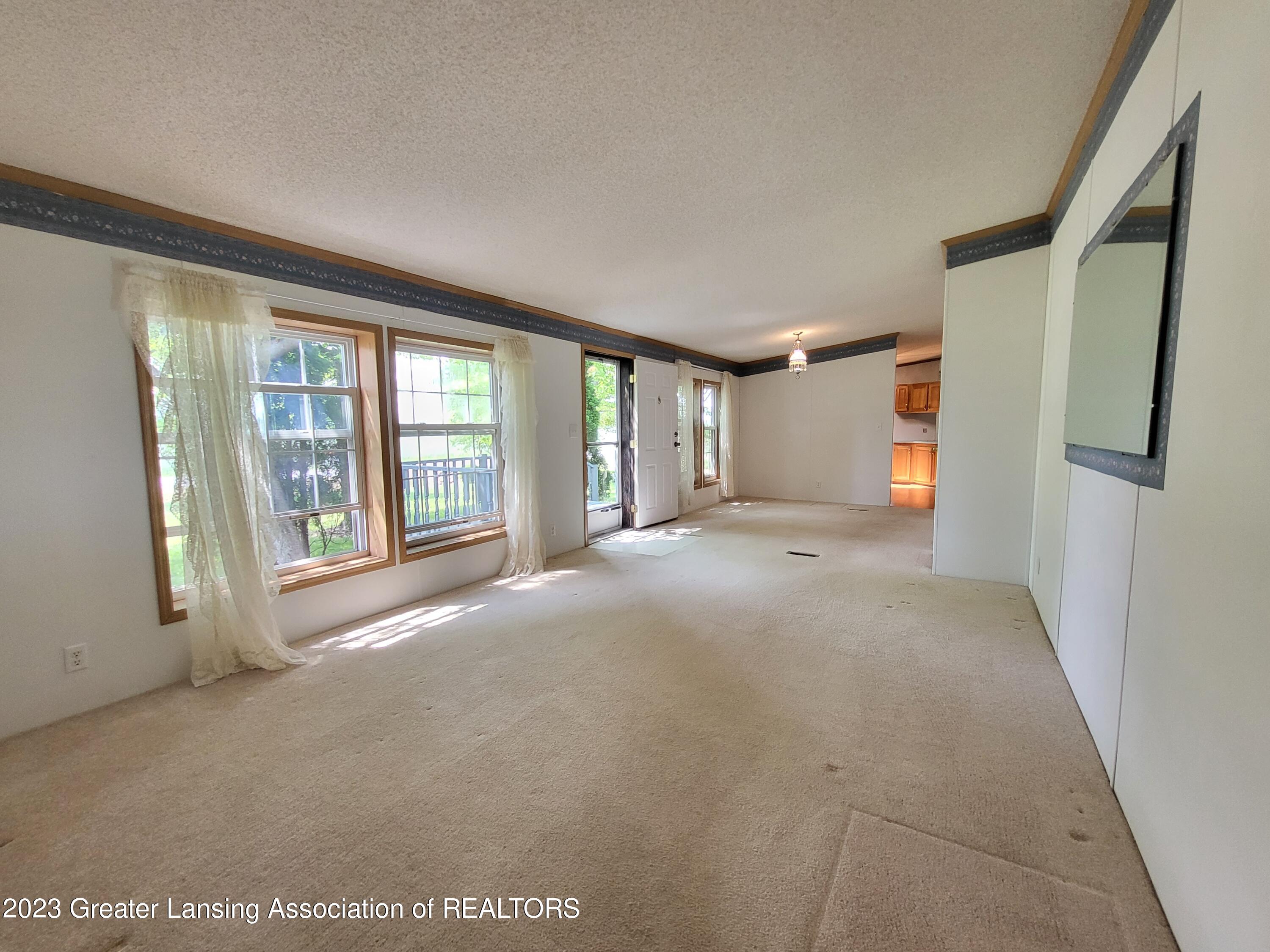 1201 South St Clair Road Ovid, MI 48866 - Photo 12 of 37 20230605_151503