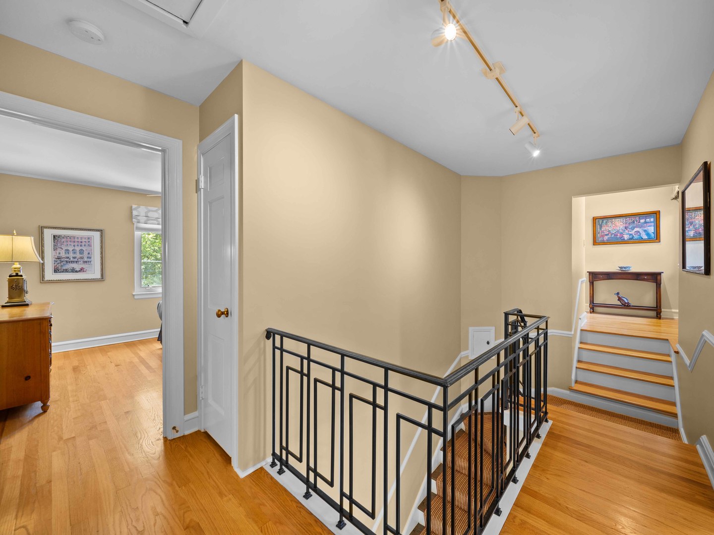 9530 Harding Avenue Evanston, IL 60203 - Photo 24 of 54