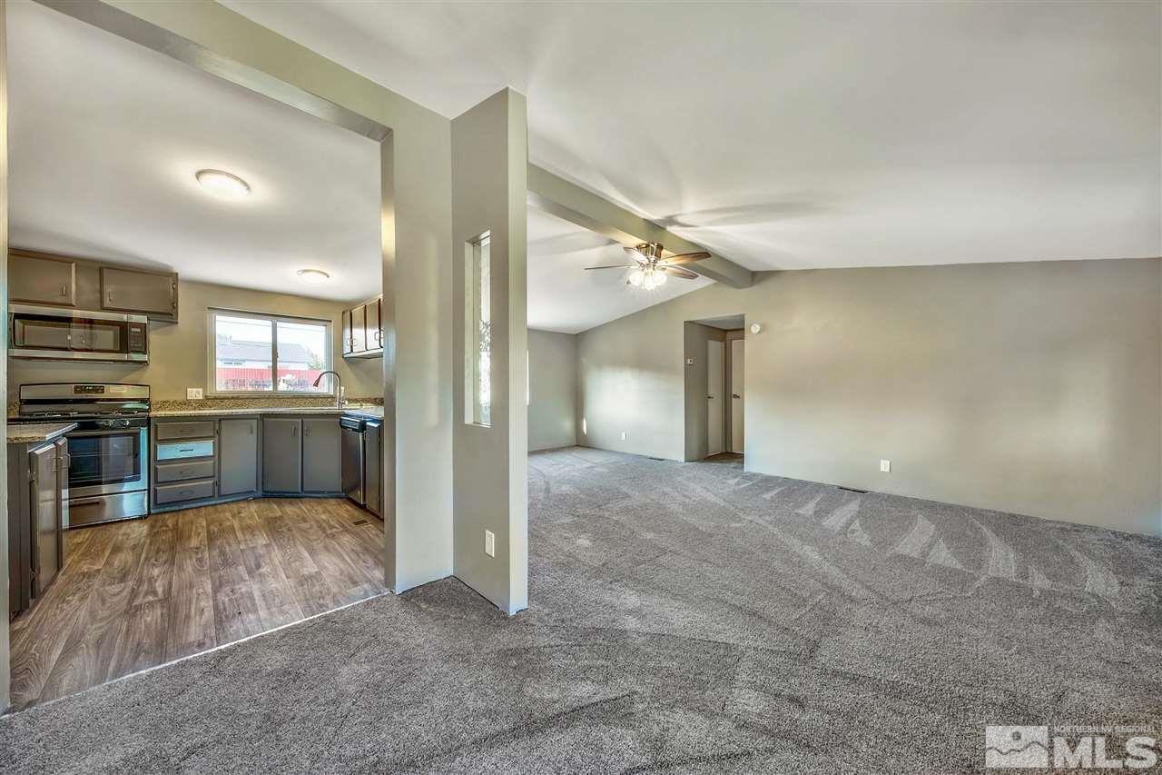 17275 Waxwing Street Reno, NV 89508 - Photo 8 of 17 Photo 8
