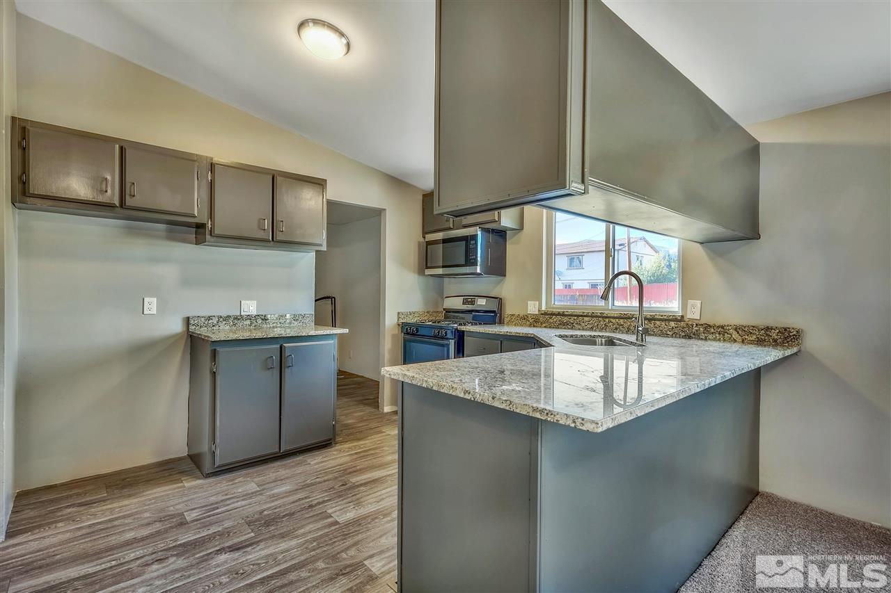 17275 Waxwing Street Reno, NV 89508 - Photo 9 of 17 Photo 9