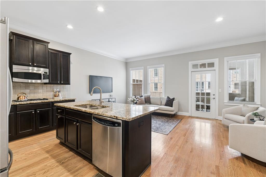 2723 Davis Oaks Way Decatur, GA 30033 - Photo 12 of 67
