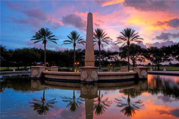 $675,000 | 2152 Falls Manor, Vero Beach, FL 32967