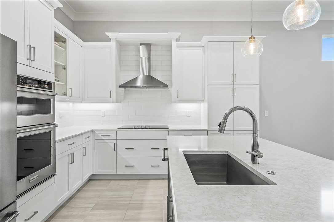 2152 Falls Manor Vero Beach, FL 32967 - Photo 9 of 36