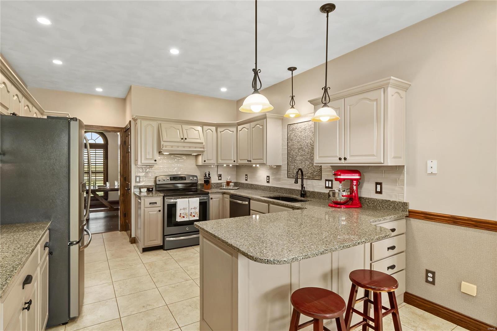 12931 Rose Road Trenton, IL 62293 - Photo 13 of 50