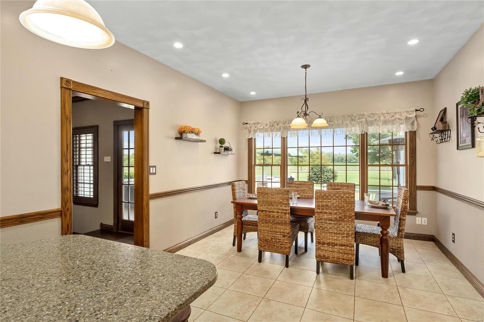 12931 Rose Road Trenton, IL 62293 - Photo 15 of 50