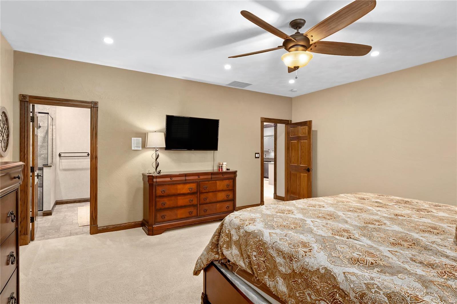 12931 Rose Road Trenton, IL 62293 - Photo 18 of 50