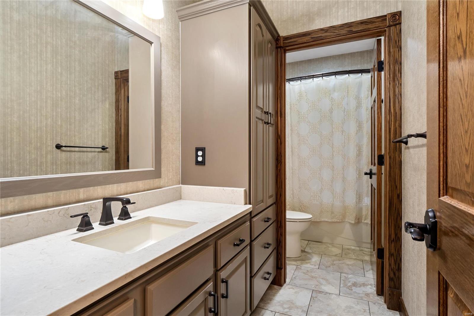 12931 Rose Road Trenton, IL 62293 - Photo 24 of 50