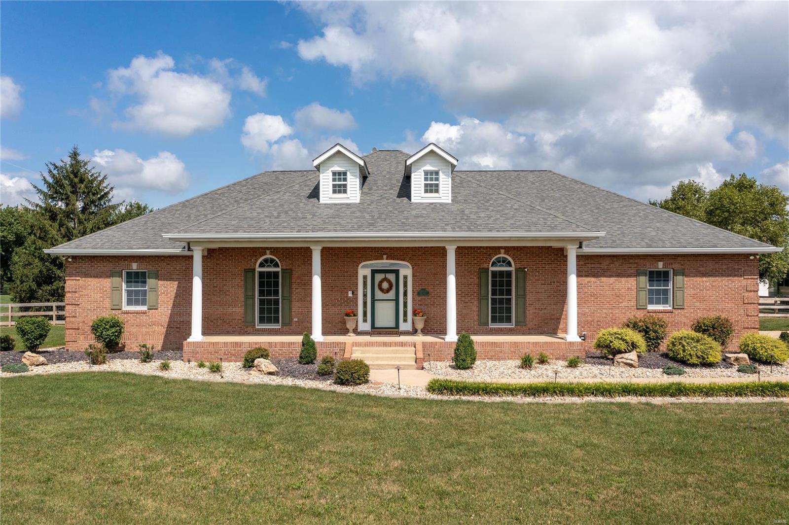 12931 Rose Road Trenton, IL 62293 - Photo 3 of 50