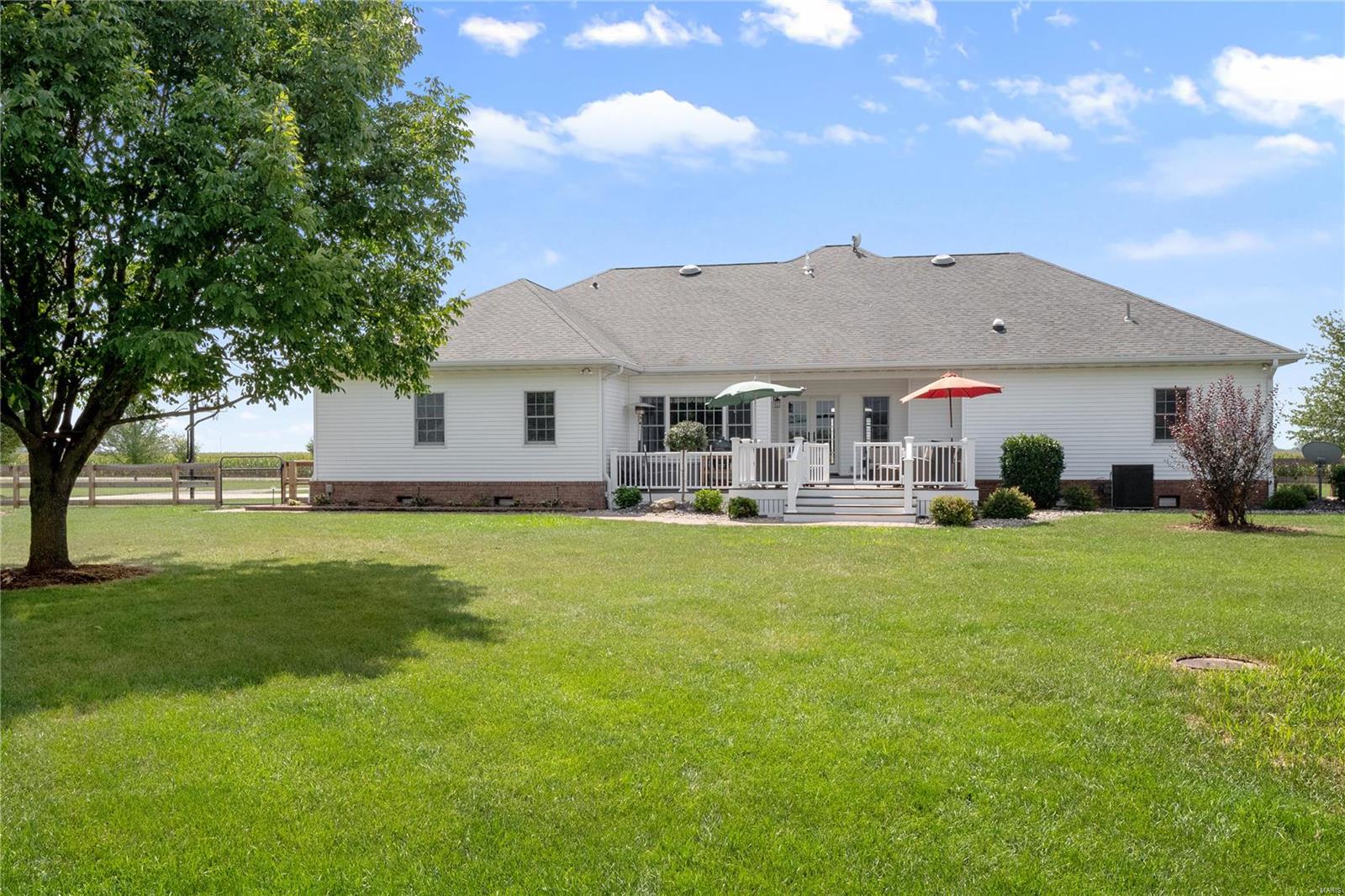 12931 Rose Road Trenton, IL 62293 - Photo 39 of 50