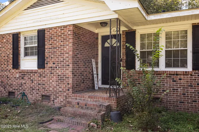 $180,000 | 3718 Thorne Drive, Farmville, NC 27828