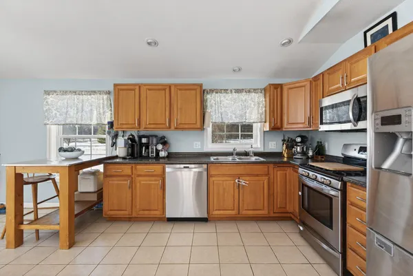 $665,000 | 1 Shamrock Drive, Saco, ME 04072