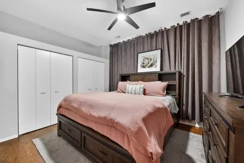 $349,000 | 208 West Washington Street, Unit 1605, Chicago, IL 60606