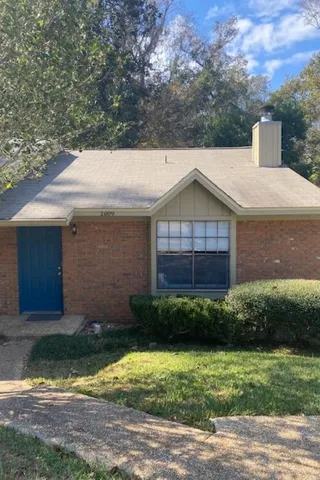 $180,000 | 2009 Gardenbrook Lane, Tallahassee, FL 32301