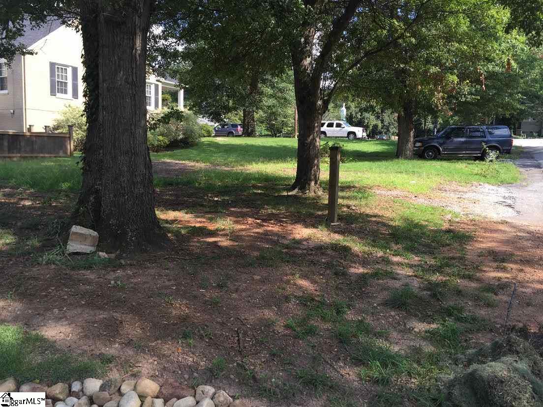 201 East Faris Road Greenville, SC 29605 - Photo 2 of 6 Gallery Image 2