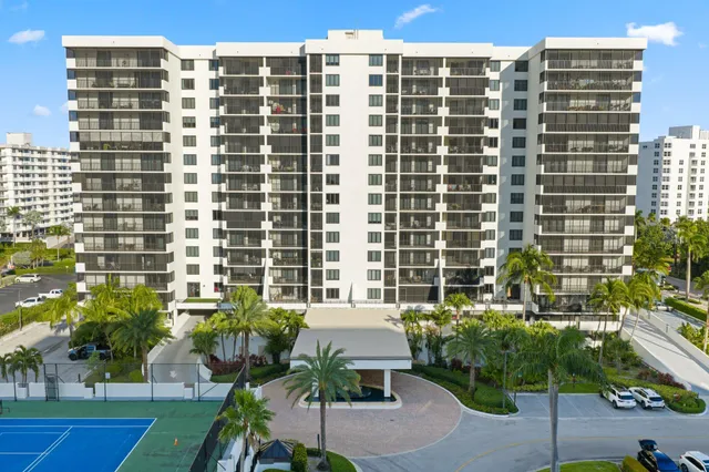 $1,649,000 | 3400 South Ocean Boulevard, Unit PHG, Highland Beach, FL 33487