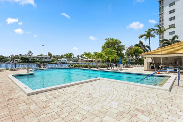 $1,649,000 | 3400 South Ocean Boulevard, Unit PHG, Highland Beach, FL 33487
