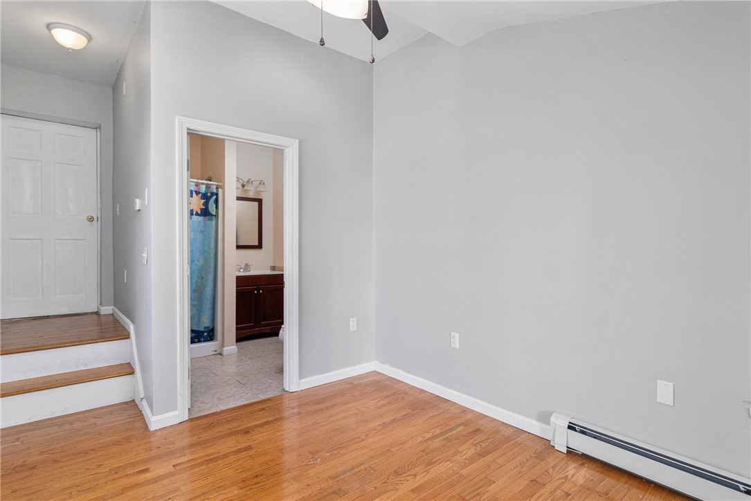 14 Harbourd Road Johnston, RI 02919 - Photo 14 of 25 Gallery Image 14