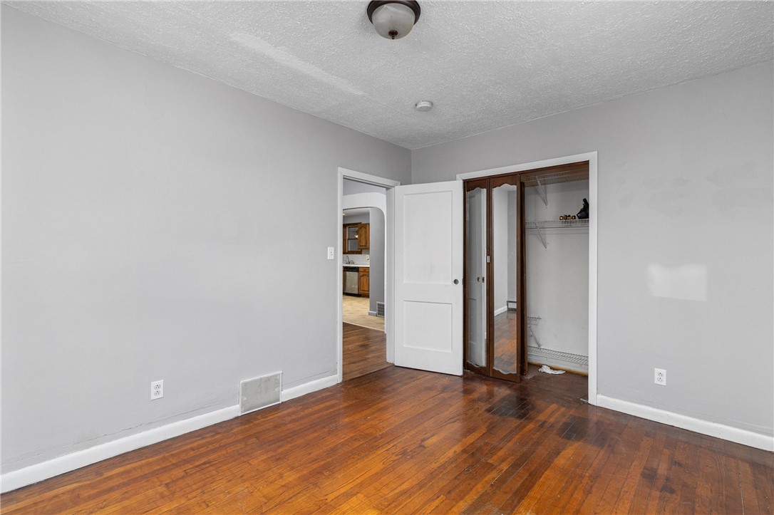 14 Harbourd Road Johnston, RI 02919 - Photo 9 of 25 Gallery Image 9