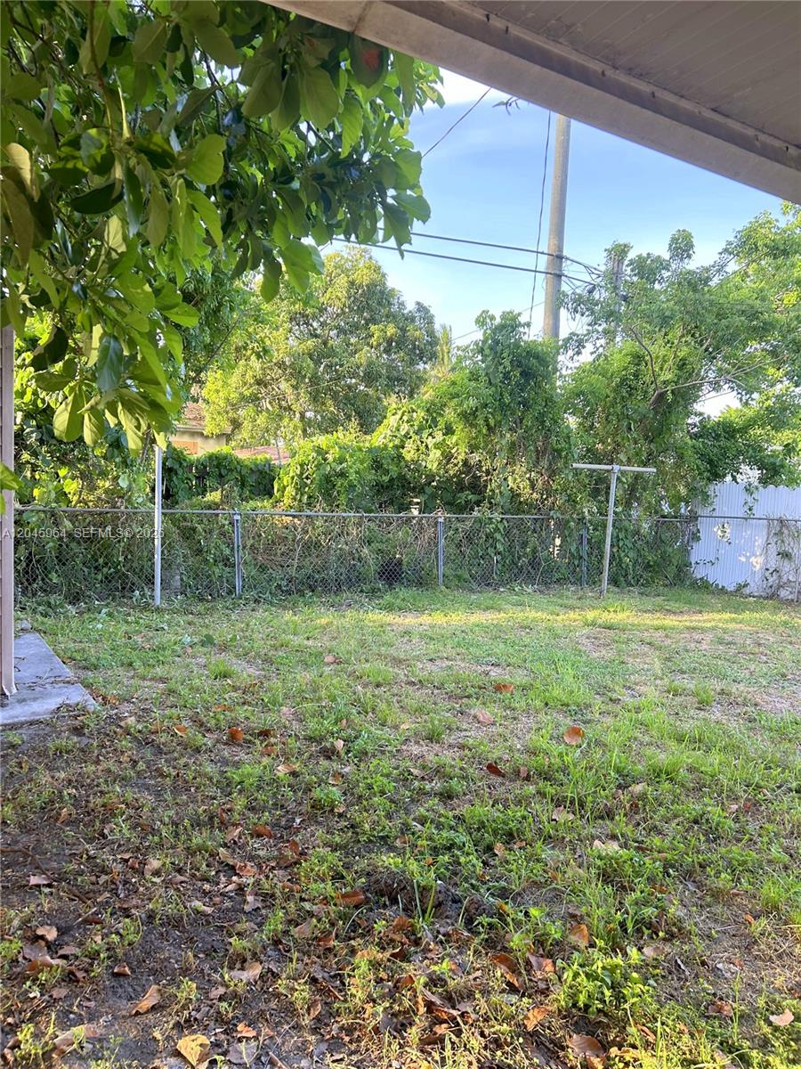 1355 Northwest 86th Street Miami, FL 33147 - Photo 26 of 26